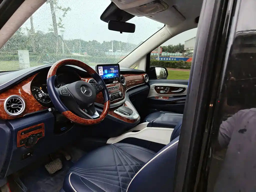 Mercedes-Benz Vito — миниатюра 17