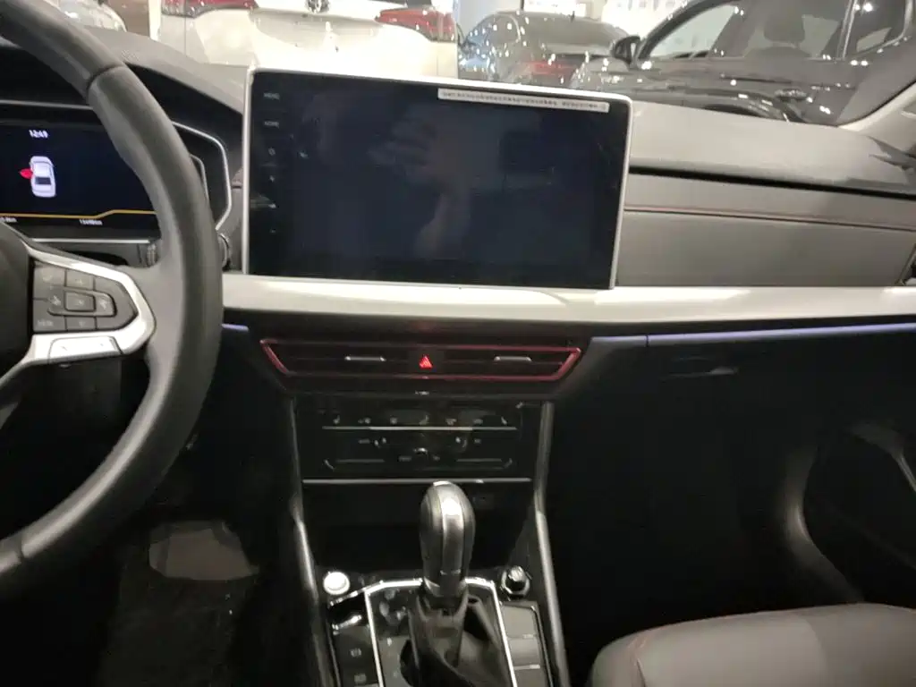 Volkswagen Lavida — миниатюра 13