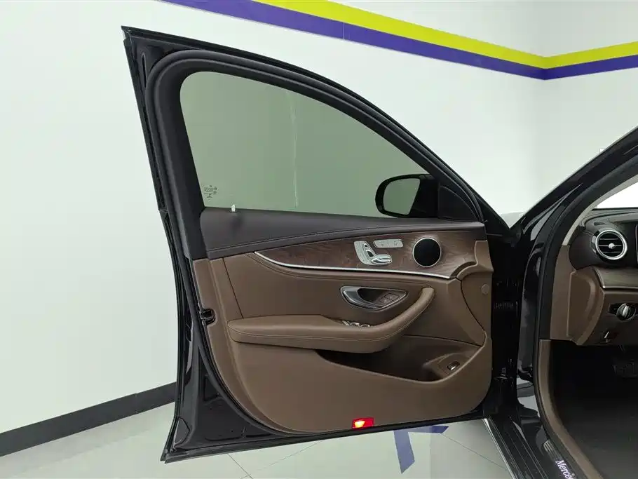Mercedes-Benz E-Class E 2020 E 300 L Fashion