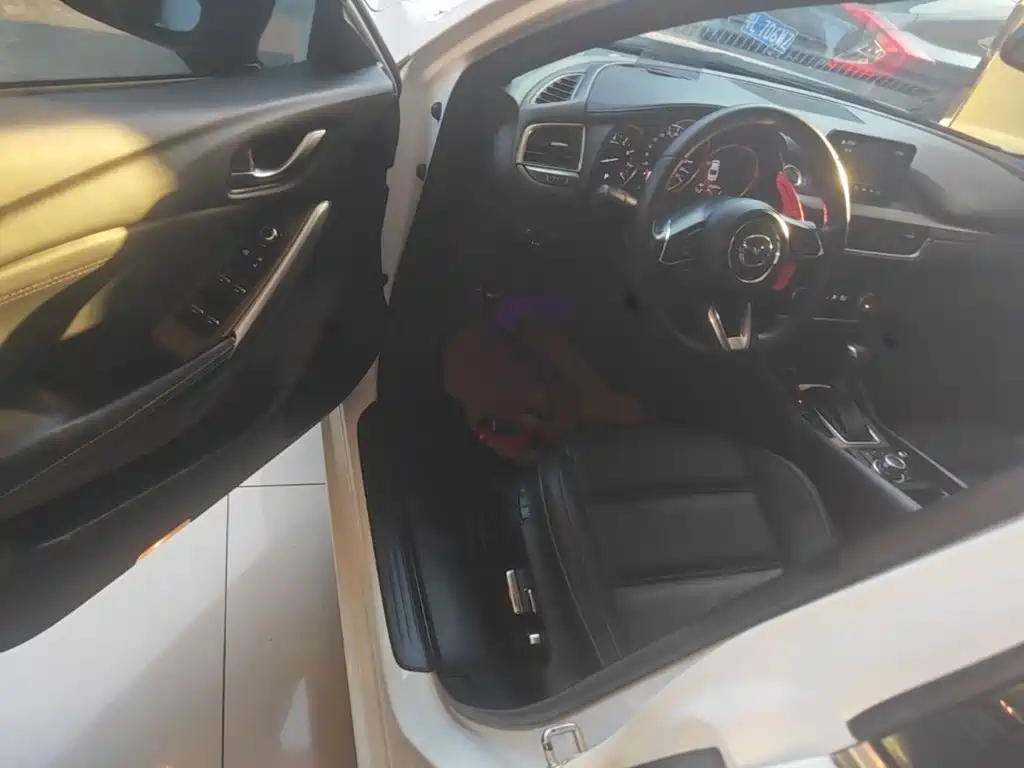 Mazda Atenza — миниатюра 16