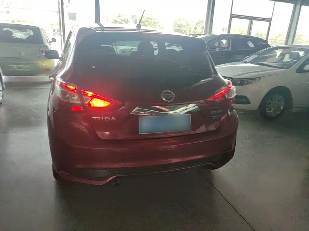 Nissan Tiida 2019 1.6L CVT VI
