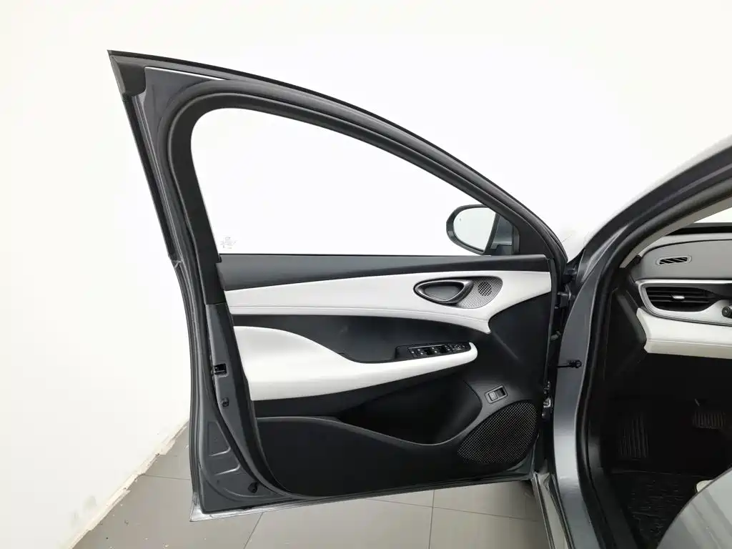 BYD Seal 05 DM-i — миниатюра 8