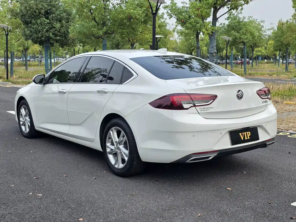 Buick Regal — миниатюра 6