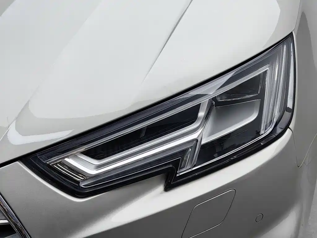 Audi A4L — миниатюра 7