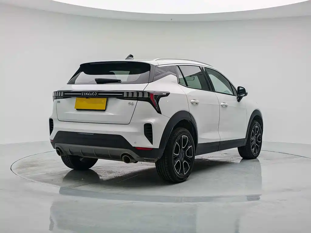 Lynk & Co 06 — миниатюра 6