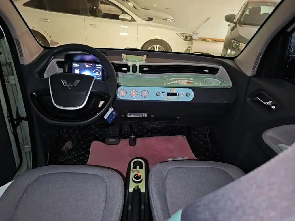 Wuling MINIEV — миниатюра 10