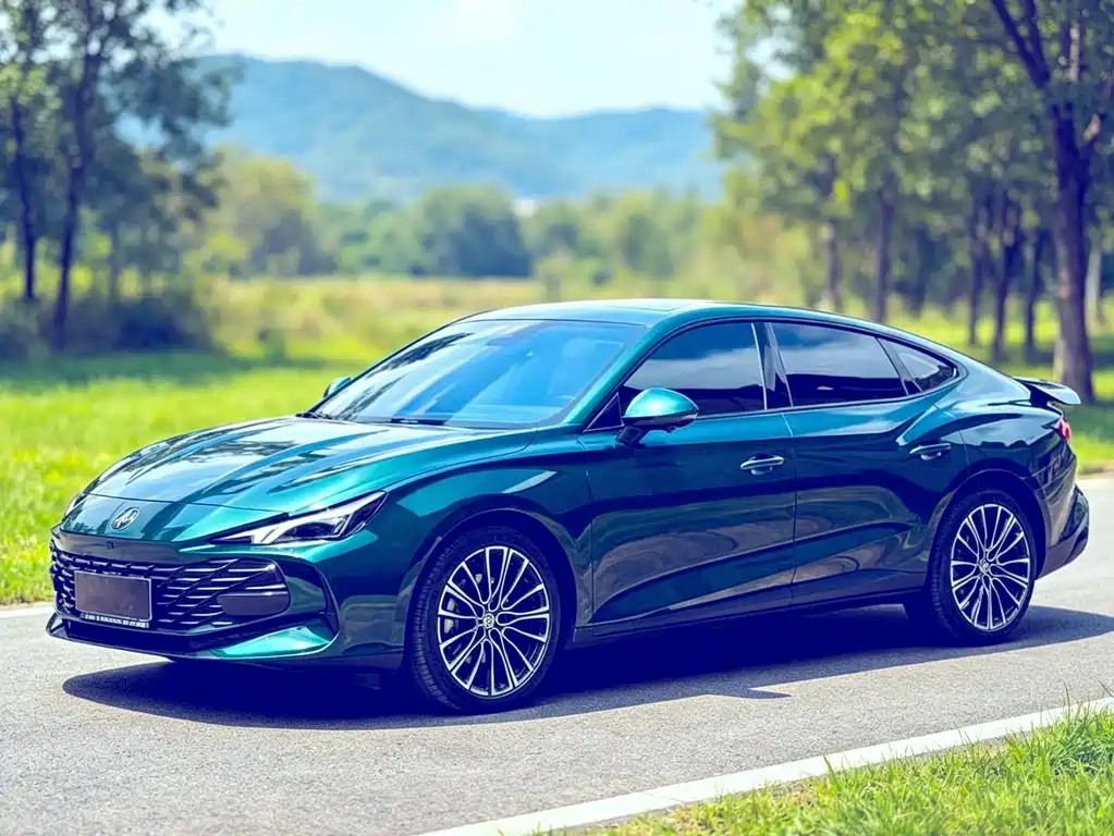 MG MG7