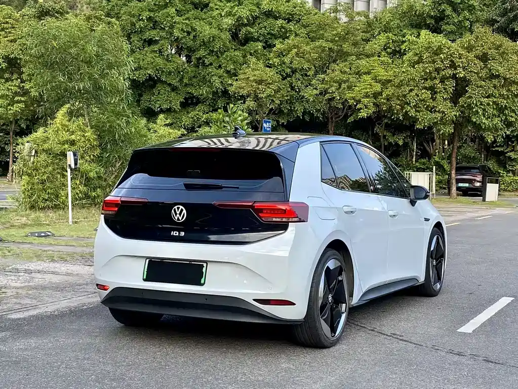 Volkswagen ID.3 — миниатюра 13
