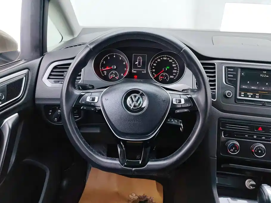 Volkswagen Golf Sportsvan — миниатюра 15