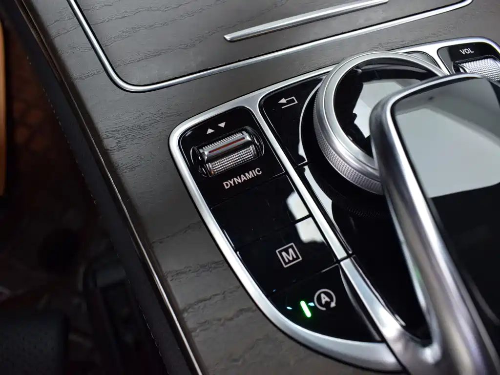 Mercedes-Benz GLC — миниатюра 19