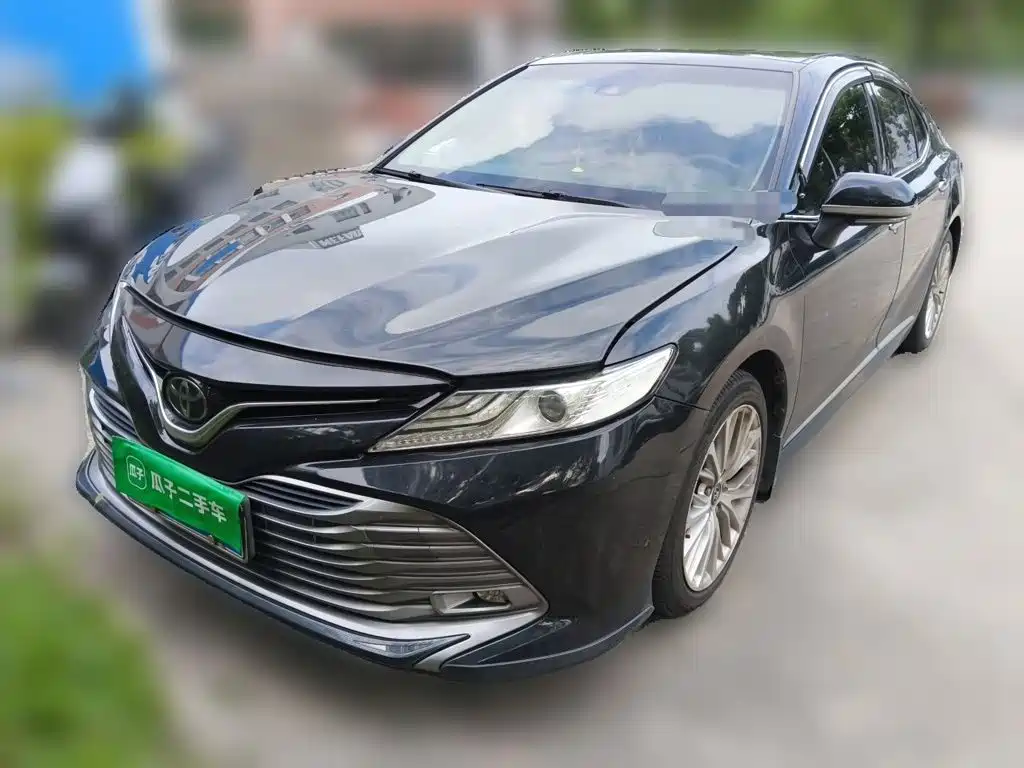 Toyota Camry — миниатюра 2