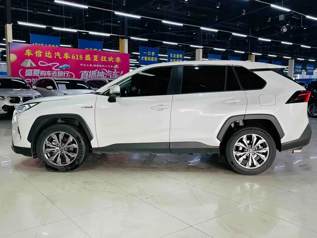 TOYOTA RAV4 RONGFANG