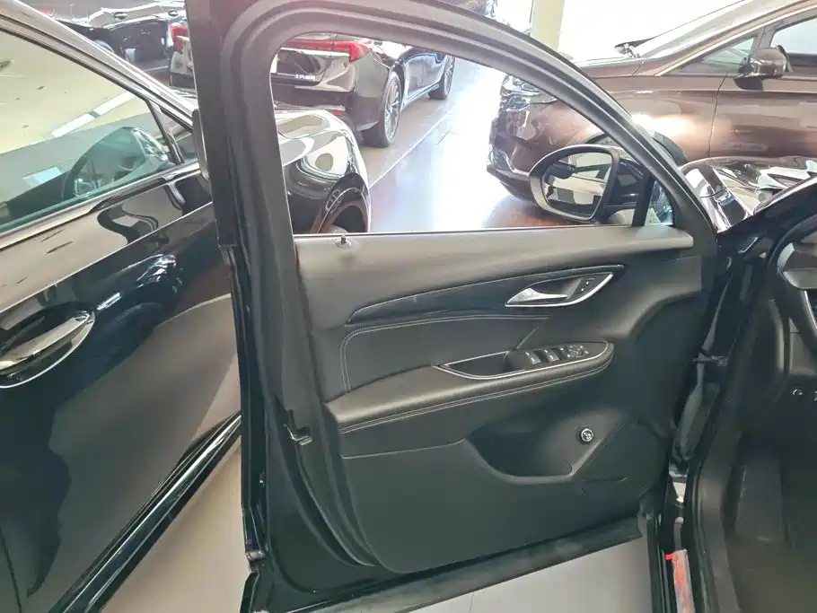 Buick Envision S — миниатюра 7