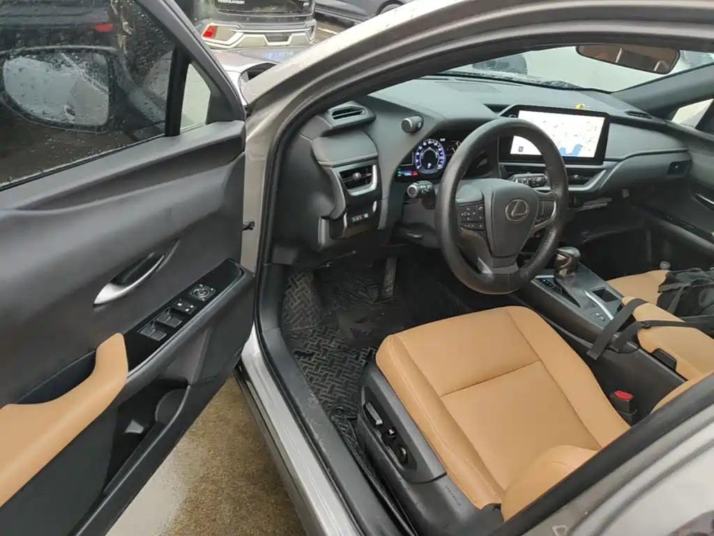 Lexus UX — миниатюра 16