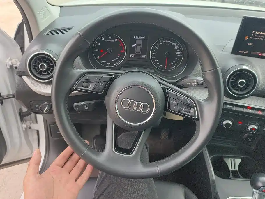 Audi Q2L — миниатюра 15