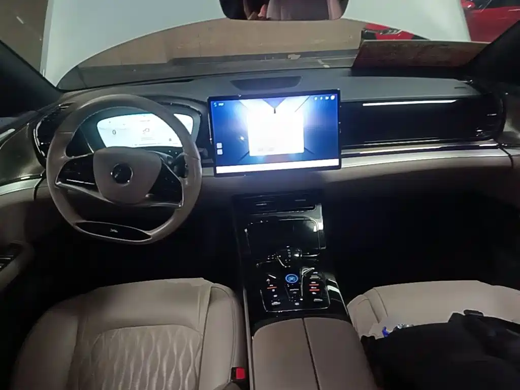 BYD Han — миниатюра 10