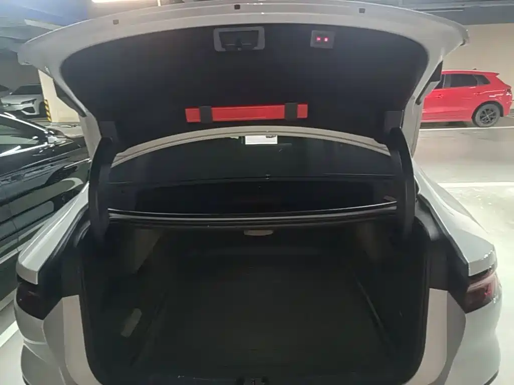 BYD Han — миниатюра 19