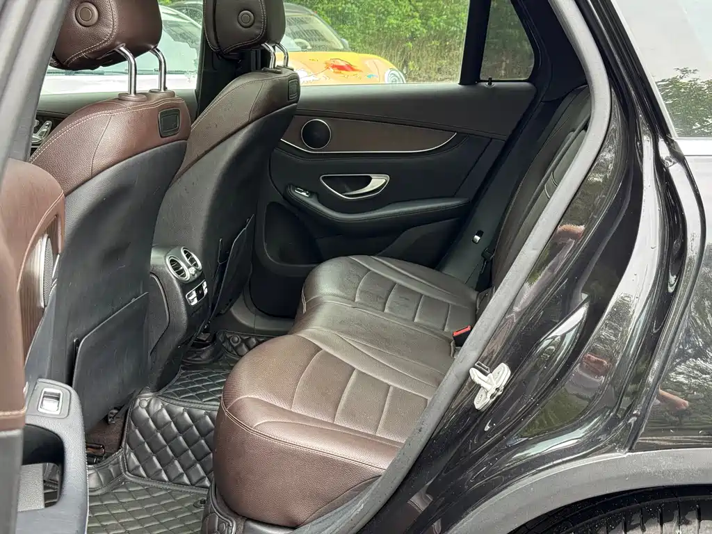 Mercedes-Benz GLC 2016 GLC 300 4MATIC Luxury
