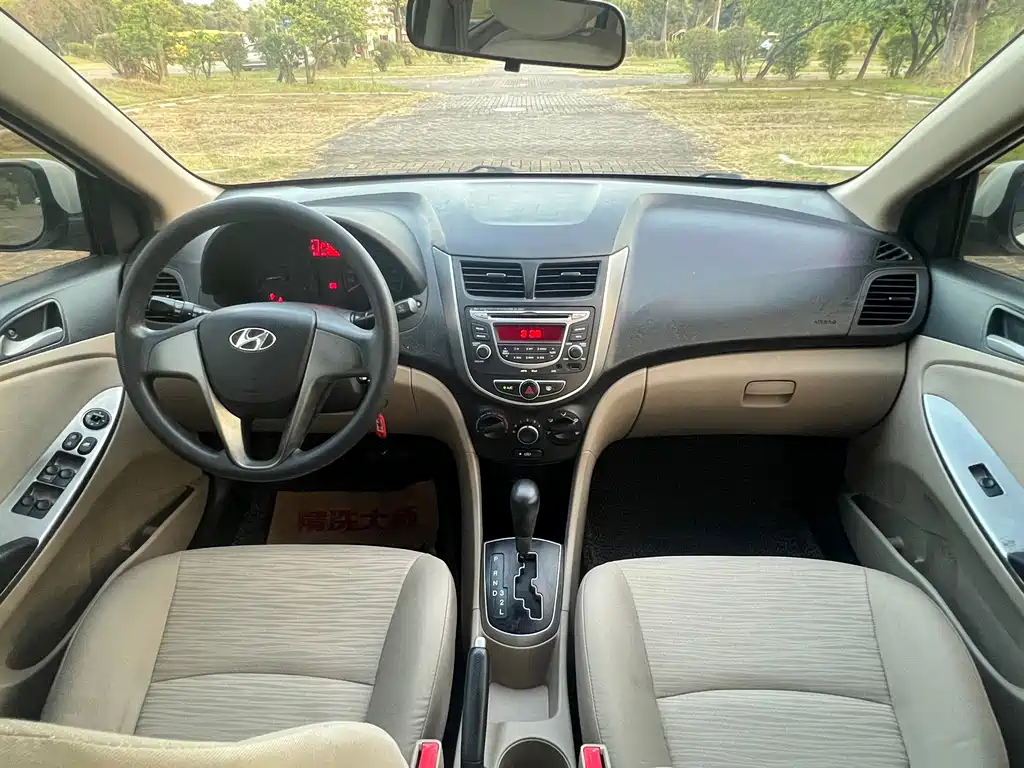 Hyundai Verna — миниатюра 13