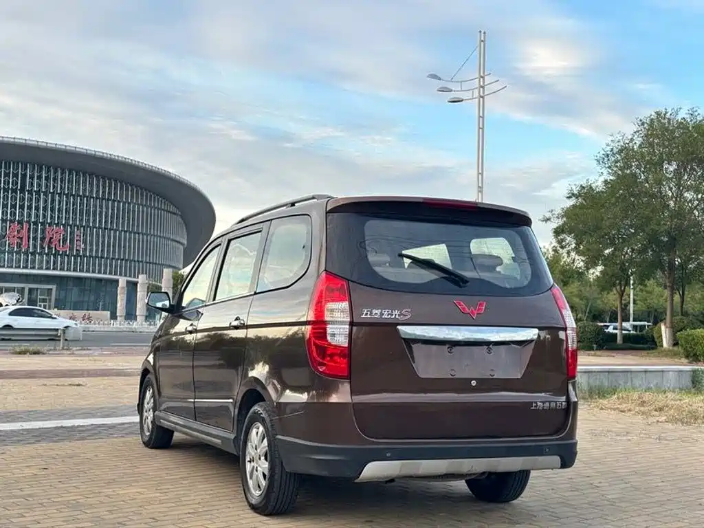 Wuling Hongguang — миниатюра 6