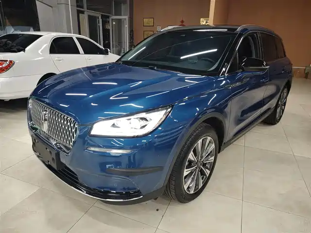 LINCOLN ADVENTURER 2022