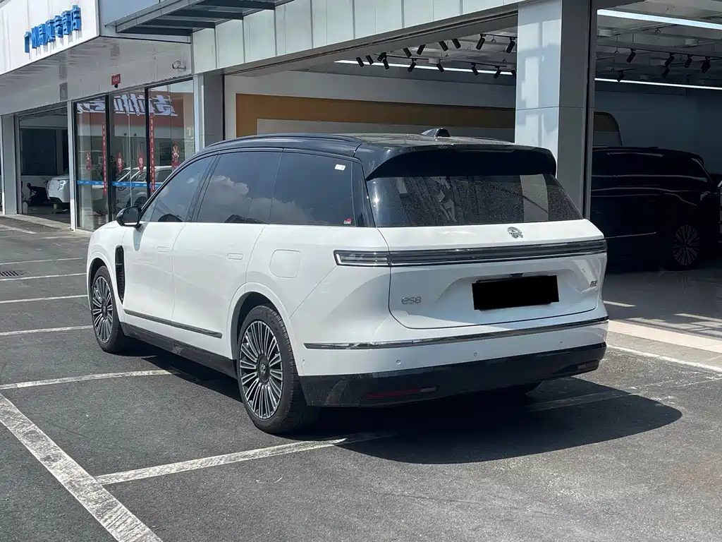 NIO ES8 — миниатюра 5