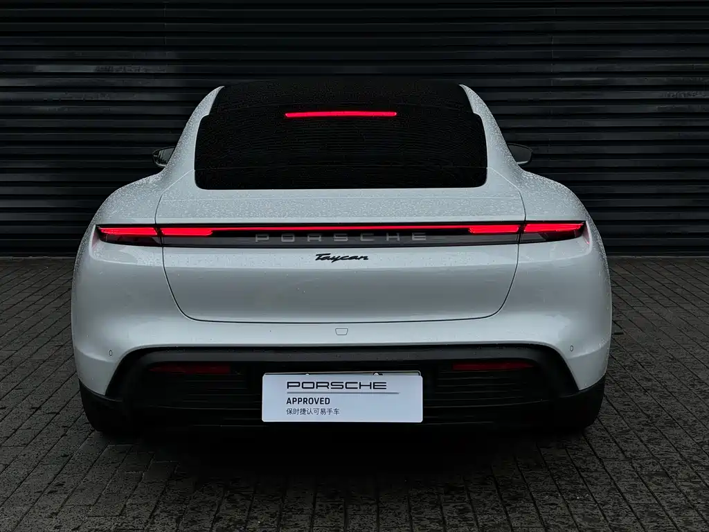Porsche Taycan 2022 Taycan