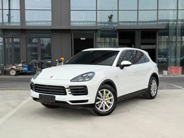 PORSCHE CAYENNE NEW ENERGY 2019