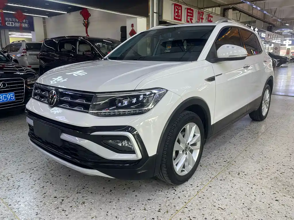 Купить Volkswagen T-Cross