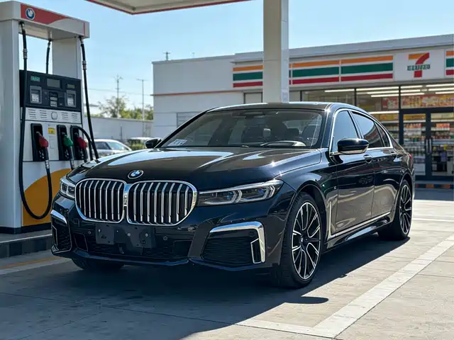 BMW 7 SERIES