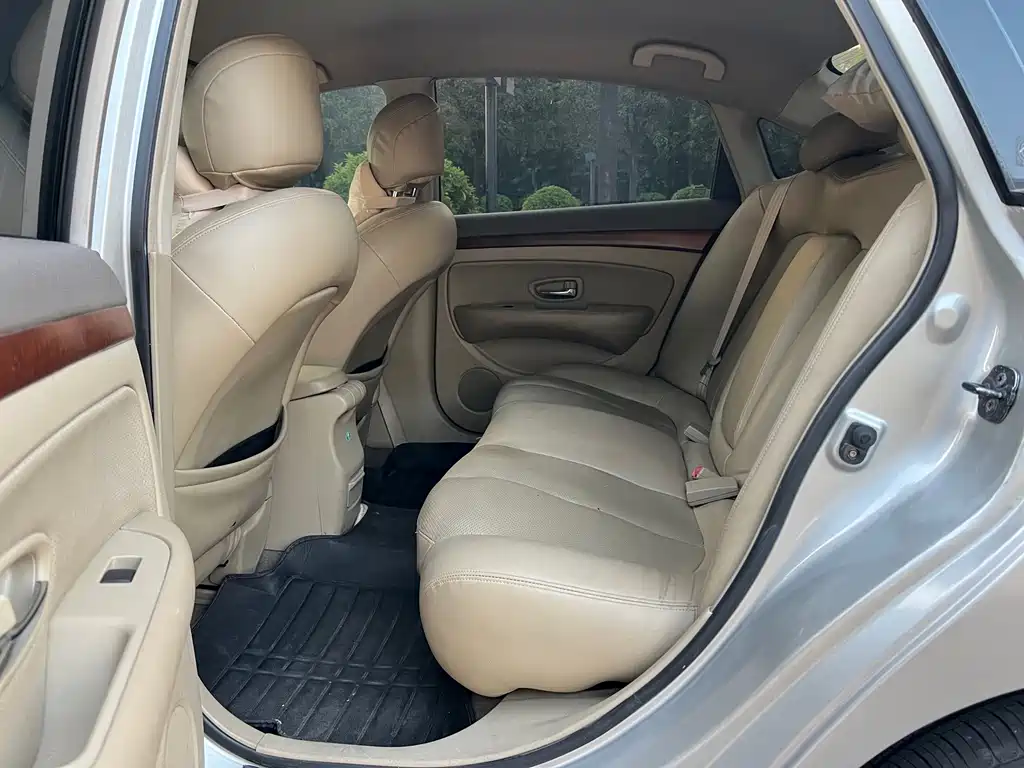 Nissan Sylphy — миниатюра 12