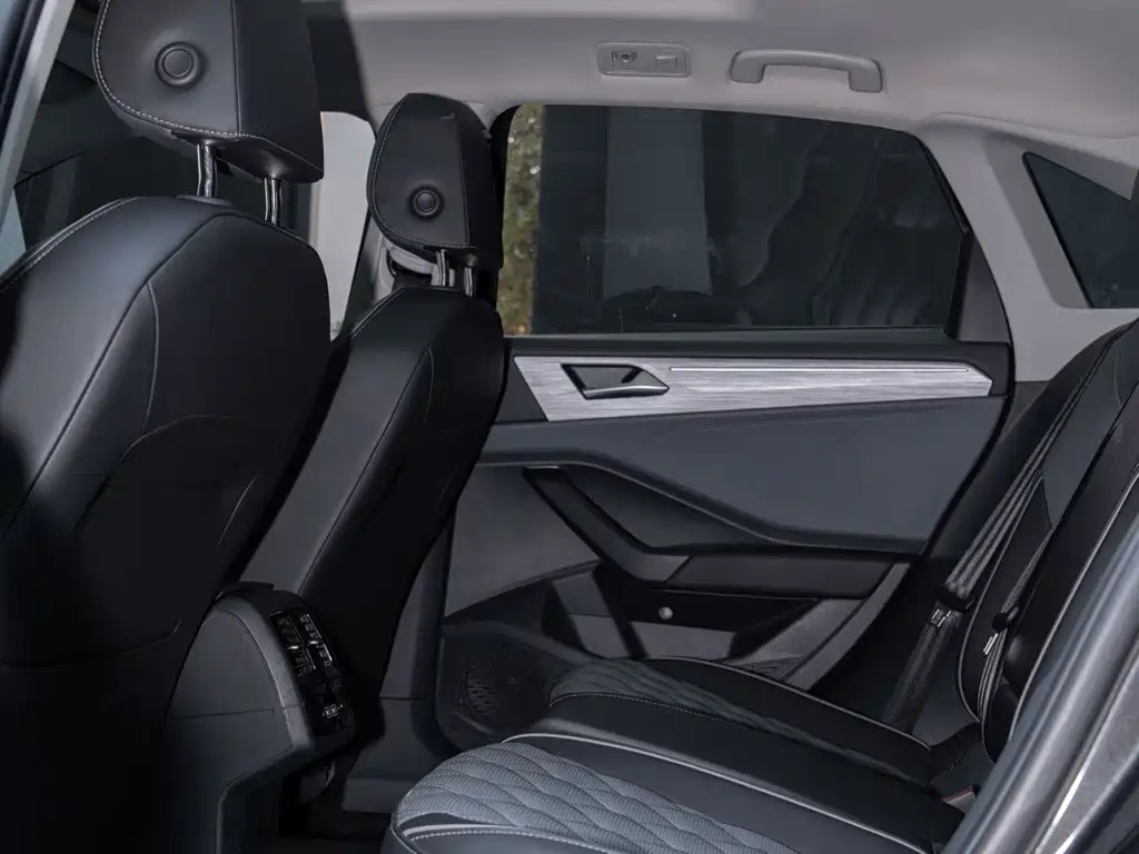 Volkswagen Sagitar — миниатюра 12
