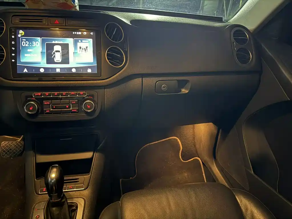 Volkswagen Tiguan — миниатюра 11