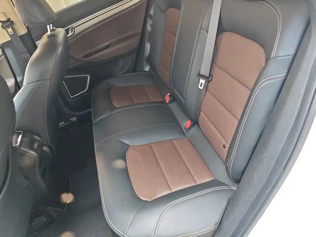 Geely Emgrand GS — миниатюра 13