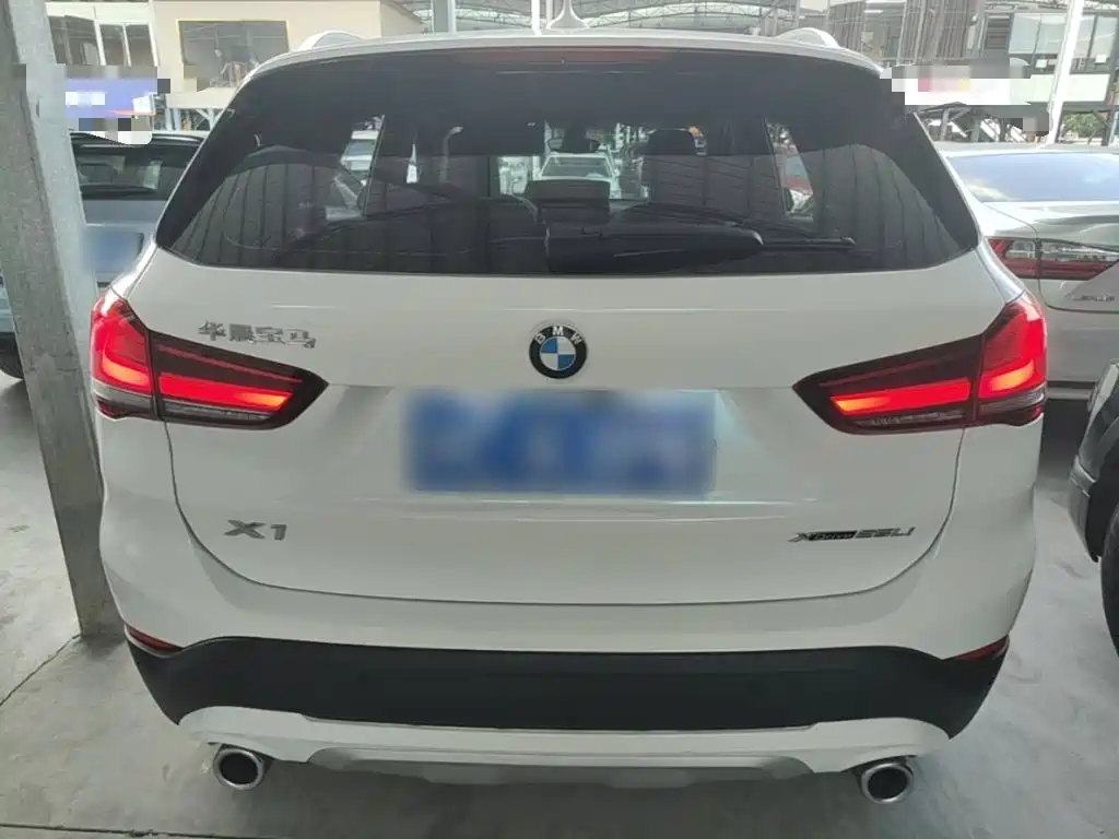 BMW X1 2022 — фото 5