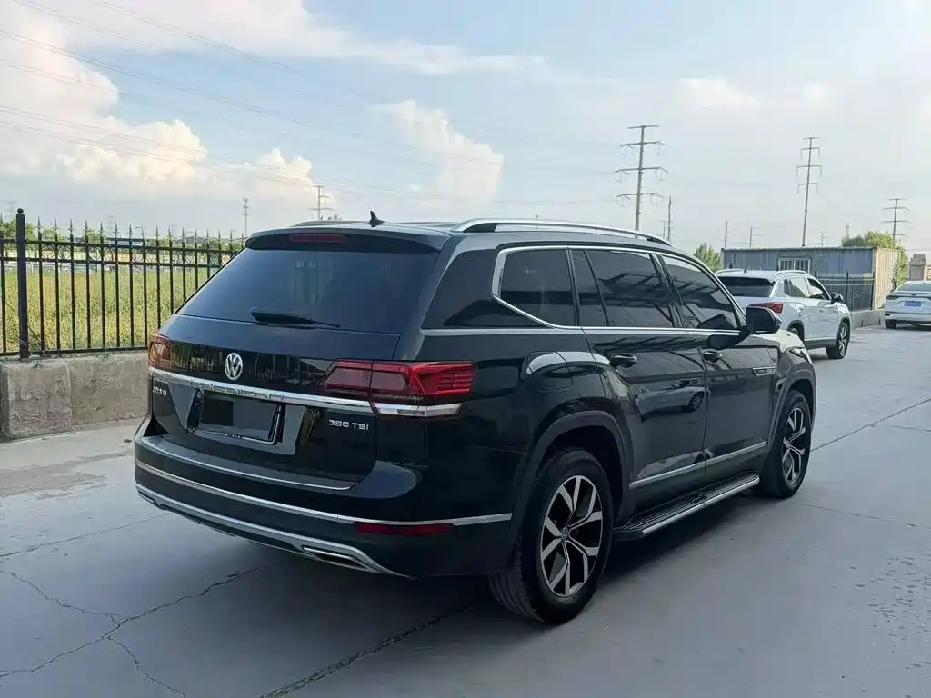 Volkswagen Teramont — миниатюра 6