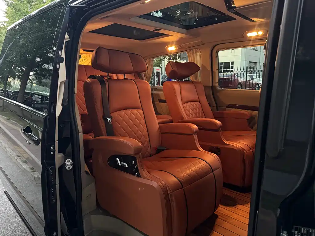 Mercedes-Benz Viano — миниатюра 21