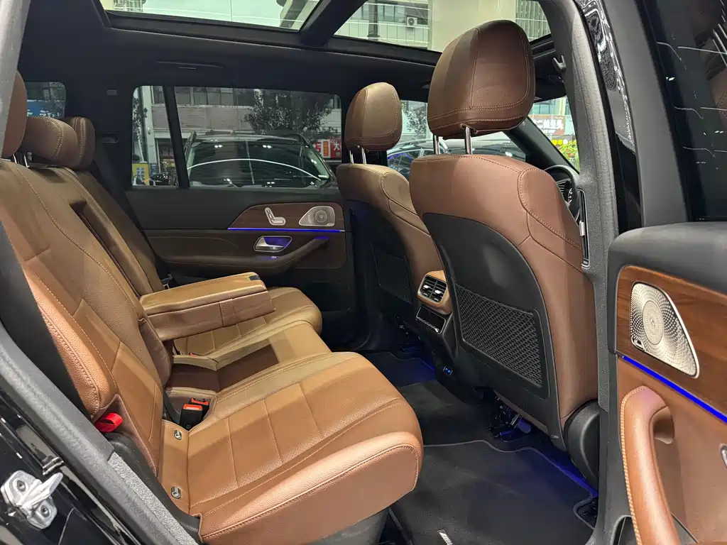 Mercedes-Benz GLS — миниатюра 16
