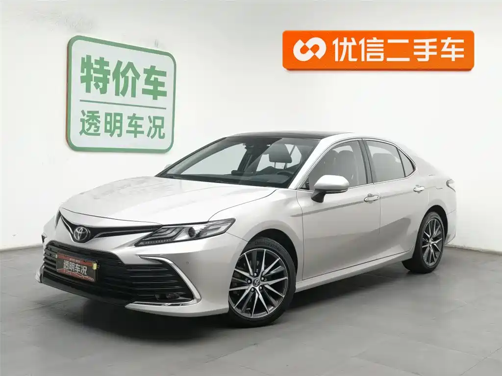 Toyota Camry 2022