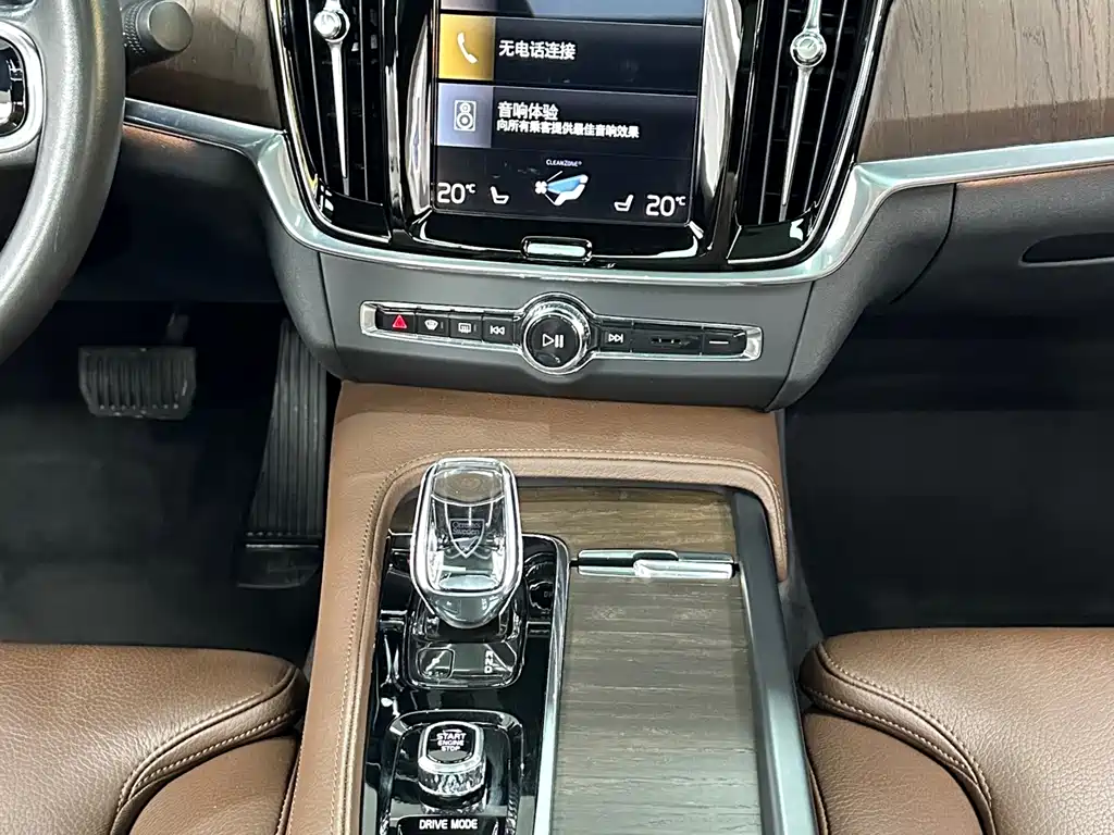Volvo S90 — миниатюра 13