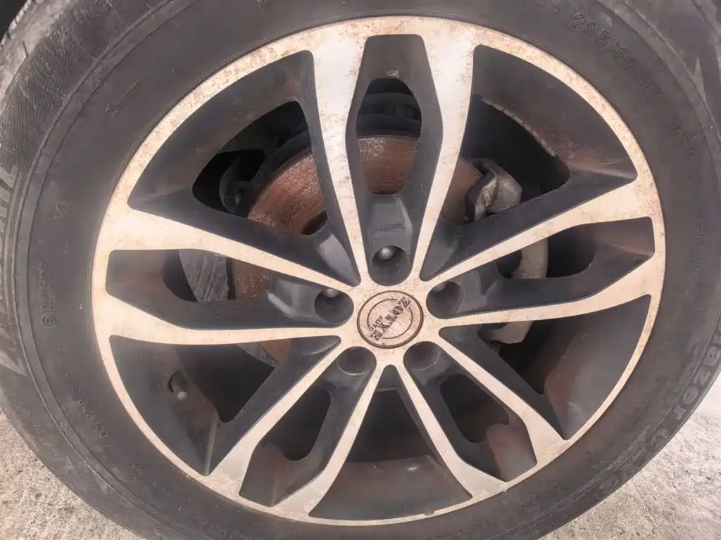 Zotye T600 2015 2.0T MT Elite
