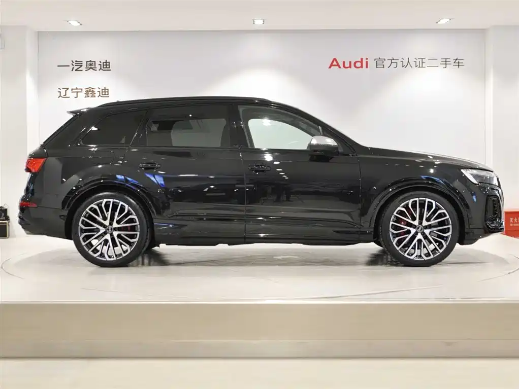 Audi SQ7 — миниатюра 3