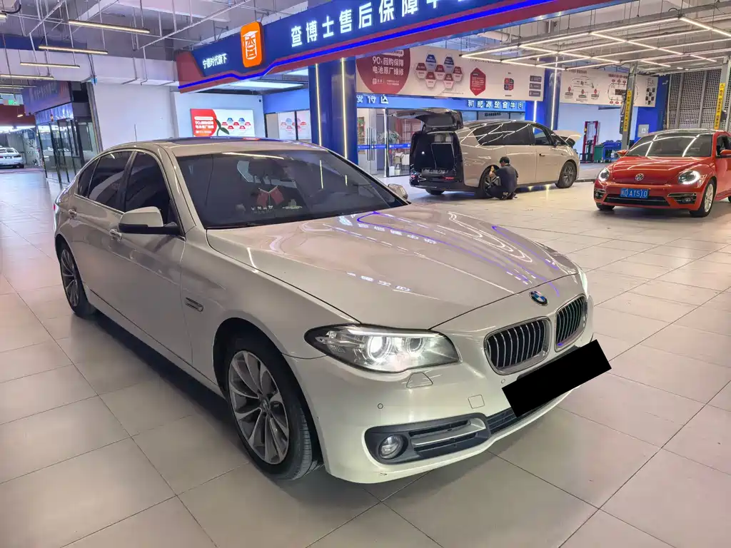 BMW 5 Series — миниатюра 3