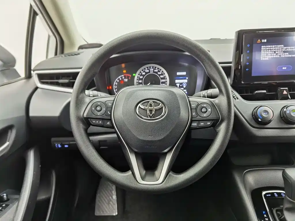 Toyota Corolla — миниатюра 11