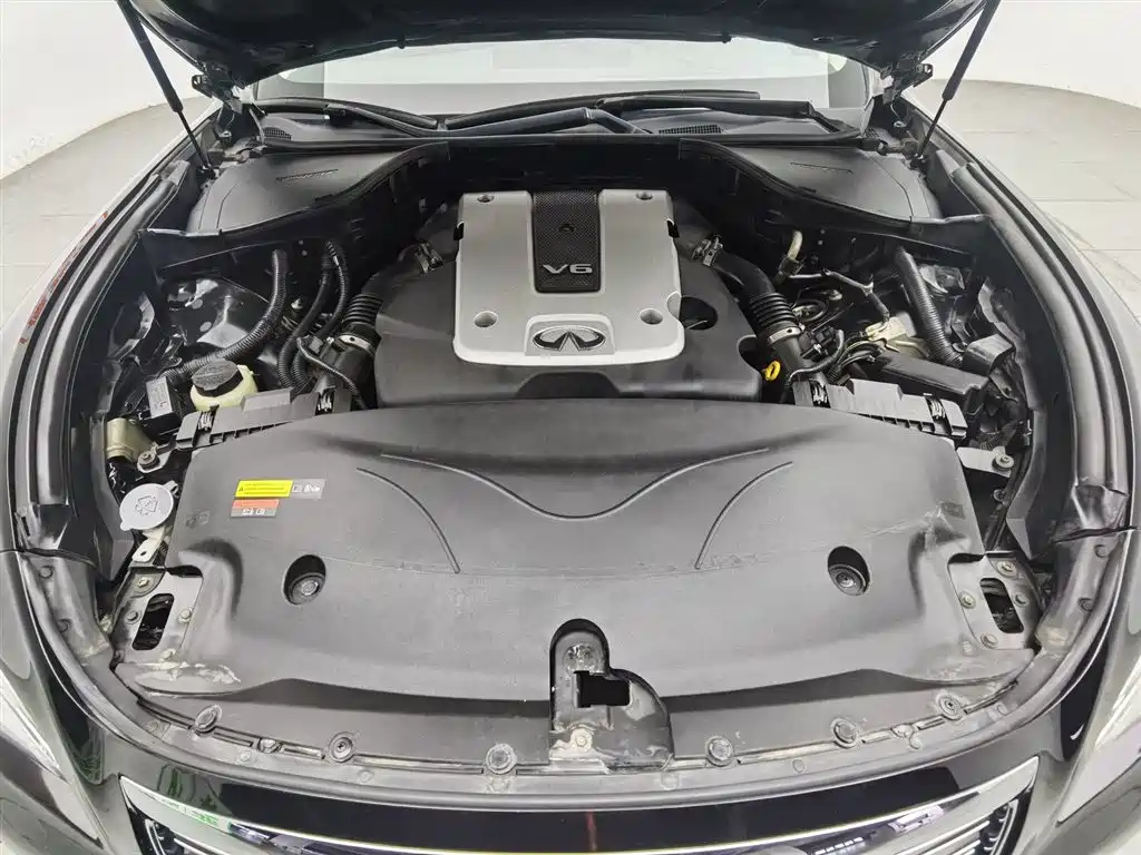 Infiniti Q70 2013 Q70L 2.5L Comfort