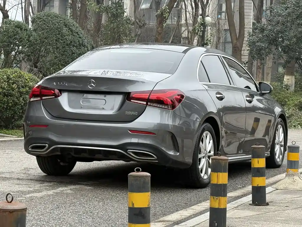 MERCEDES-BENZ A CLASS