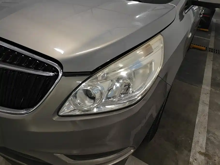 Buick GL8 — миниатюра 5