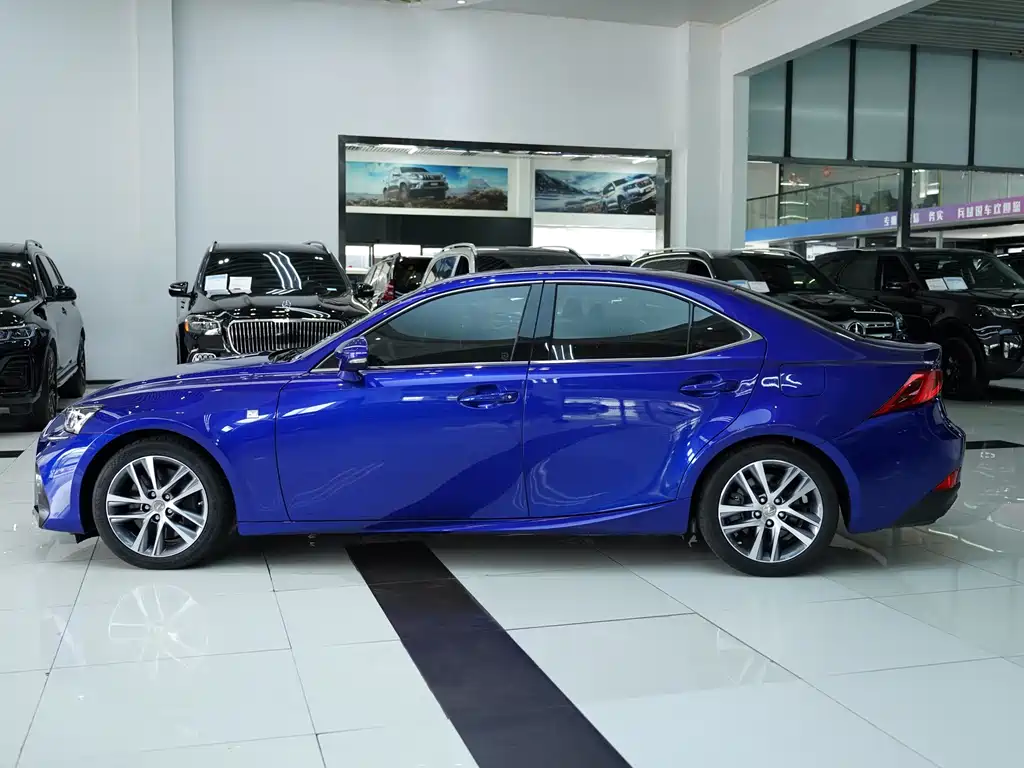 Lexus IS 2017 300 F SPORT