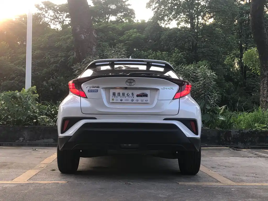Toyota C-HR — миниатюра 8
