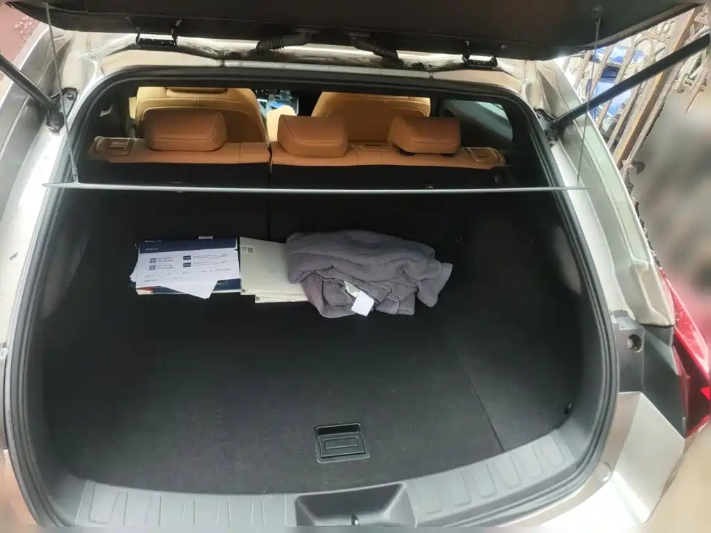 Lexus UX — миниатюра 15